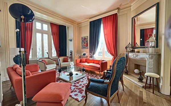 Maison à vendre    6 pièces •  Néris-les-Bains