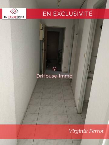 Immeuble à vendre 15 pièces de 550 m²