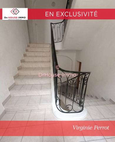 Immeuble à vendre 15 pièces de 550 m²