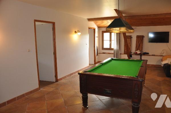 45 mns  TOULOUSE, maison 370m² et piscine sur 34 hectares de terres et bois, étang, 790.000 € CC.