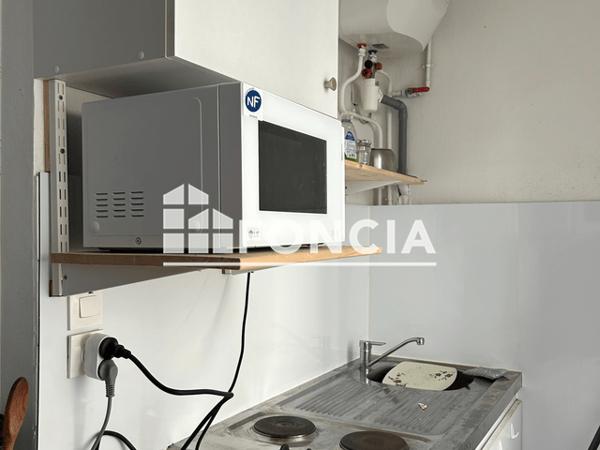Location Studio 20 m² - Angle du 2 rue du 73ème Territorial et 37 rue de Kerampont Lannion 22300
