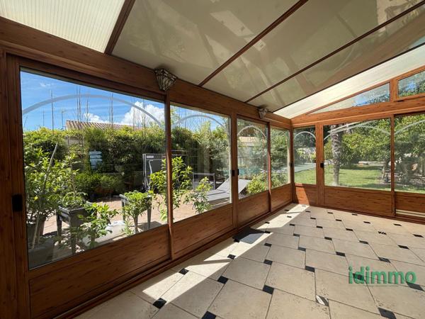 MAGNIFIQUE ENSEMBLE IMMOBILIER DE 350 M2, AVEC 2 LOGEMENTS , DANS UN LIEU RECHERCHE, AVEC PISCINE SUR UN TERRA La Rochelle (17000)