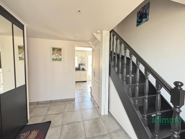 MAGNIFIQUE ENSEMBLE IMMOBILIER DE 350 M2, AVEC 2 LOGEMENTS , DANS UN LIEU RECHERCHE, AVEC PISCINE SUR UN TERRA La Rochelle (17000)