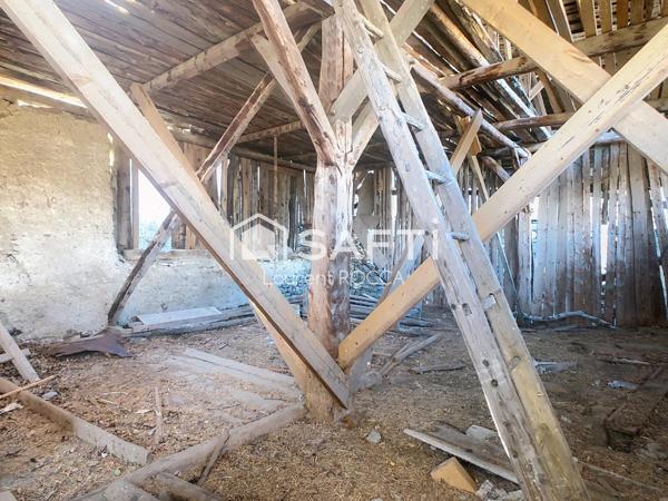 Chalet à Rénover entièrement avec permis accepté