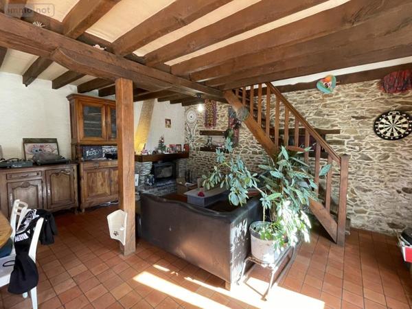 Maison à vendre à Cossé-le-Vivien en Mayenne (53230), ref : 53032-1070