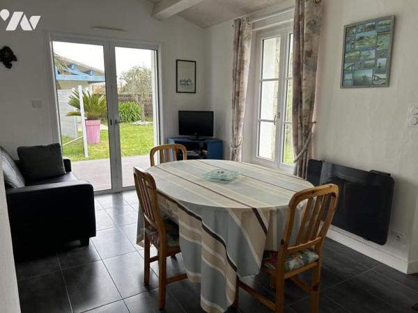 NOIRMOUTIER, PROCHE PORT ET PLAGE DE L'HERBAUDIERE