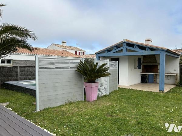 NOIRMOUTIER, PROCHE PORT ET PLAGE DE L'HERBAUDIERE
