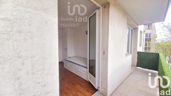 Location appartement 1 pièce 11 m² Paris 17