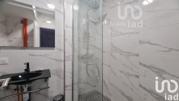 Location appartement 1 pièce 11 m² Paris 17