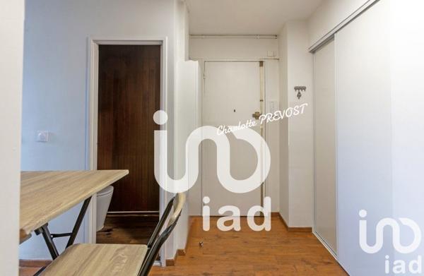 Location appartement 1 pièce 11 m² Paris 17