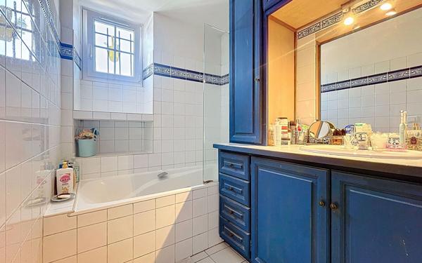 Appartement à vendre    4 pièces • 121,74 m2 Bayonne