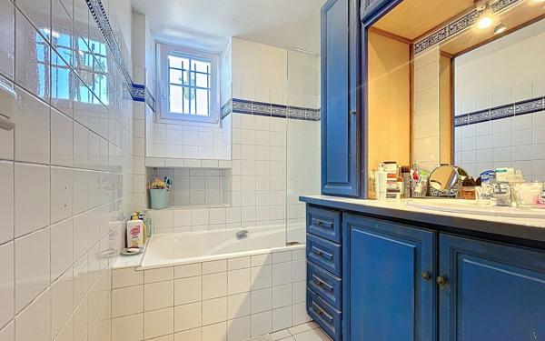 Appartement à vendre    4 pièces • 121,74 m2 Bayonne