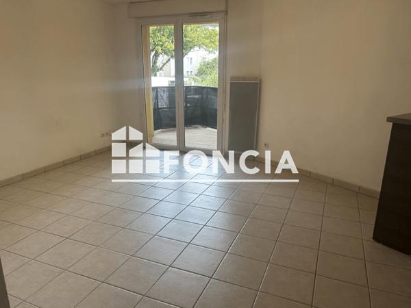 Location Studio 29.33 m² - RC - PORTE 13 Niort 79000