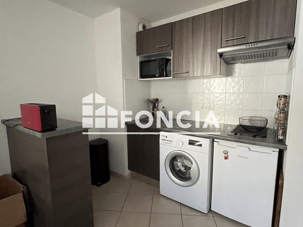 Location Studio 29.33 m² - RC - PORTE 13 Niort 79000