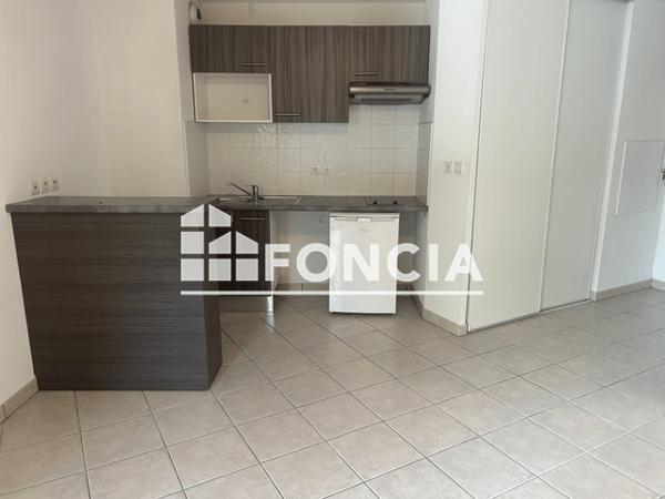 Location Studio 29.33 m² - RC - PORTE 13 Niort 79000