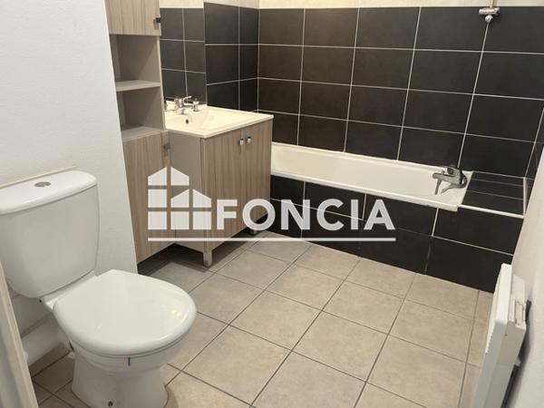 Location Studio 29.33 m² - RC - PORTE 13 Niort 79000