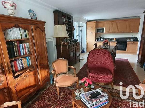 Appartement 3 pièces de 73 m² à Cavalaire-sur-Mer (83240)