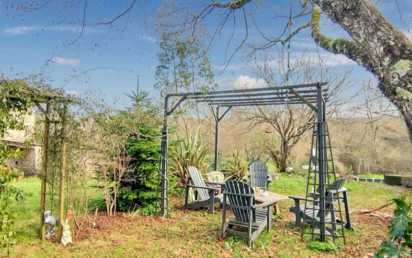 Maison à vendre    3 pièces •  Saint-Antonin-Noble-Val