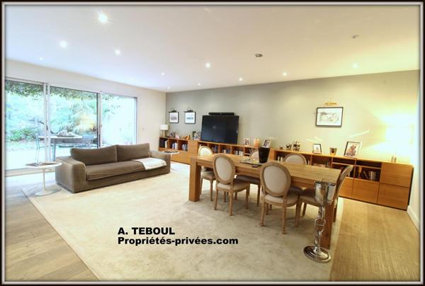 MAISON INDIVIDUELLE PLAIN-PIED A VILLEURBANNE DE 105M² AVEC JARDIN DE 60M² CONSTRUITE EN 2011