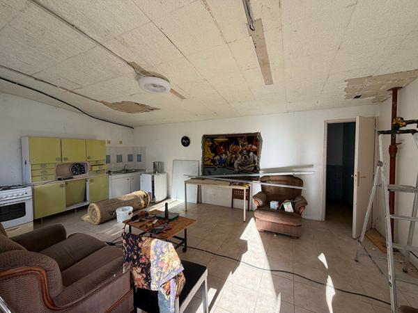 Entrepôt / Local industriel 422 m2