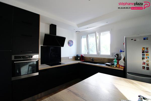 Maison 8 pièces 202 m2