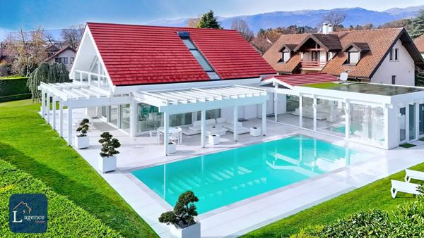 Villa d’Exception à Prévessin-Moëns 01280 – 257 m², Piscine, Sous-Sol Aménagé & Prestations Haut de Gamme
