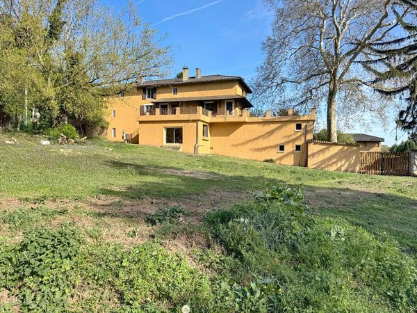 Reyrieux (01600) RARETÉ À REYRIEUX – DOMAINE D’EXCEPTION À RÉNOVER AU CŒUR DU VILLAGE