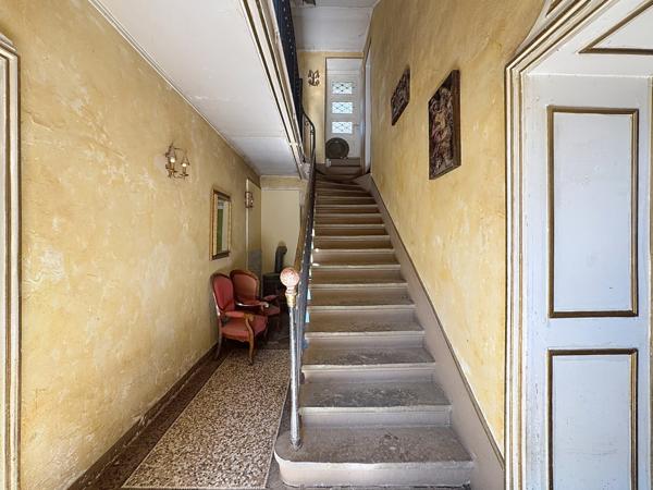 Reyrieux (01600) RARETÉ À REYRIEUX – DOMAINE D’EXCEPTION À RÉNOVER AU CŒUR DU VILLAGE