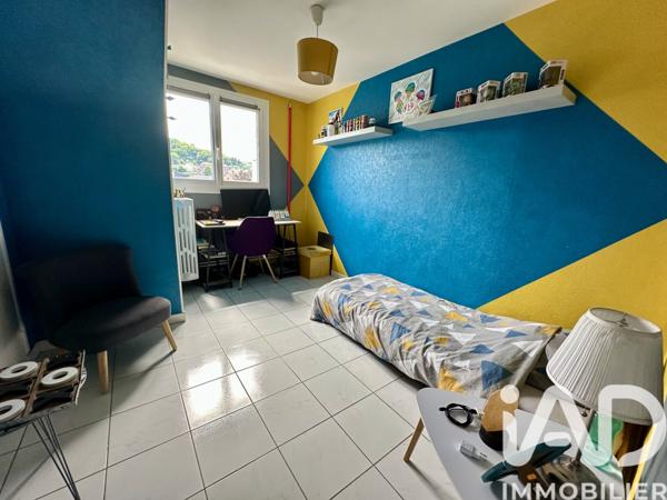 Appartement à vendre 4 pièces 78 m² Elbeuf