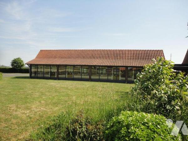 A VENDRE sur BAILLEUL dans le NORD (59) - sur et avec un terrain de plus de 2.5 hectares- Très ...