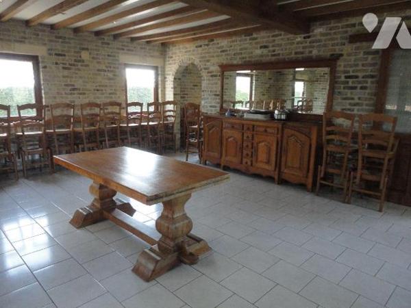 A VENDRE sur BAILLEUL dans le NORD (59) - sur et avec un terrain de plus de 2.5 hectares- Très ...