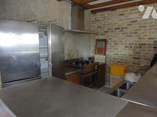 A VENDRE sur BAILLEUL dans le NORD (59) - sur et avec un terrain de plus de 2.5 hectares- Très ...