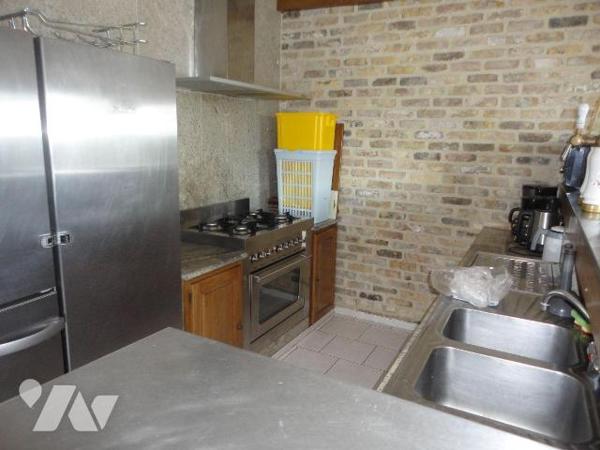 A VENDRE sur BAILLEUL dans le NORD (59) - sur et avec un terrain de plus de 2.5 hectares- Très ...