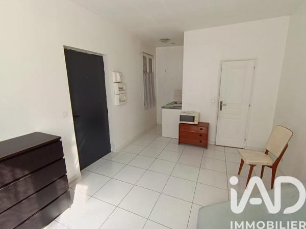 Location studio 19 m² Corbeil-Essonnes