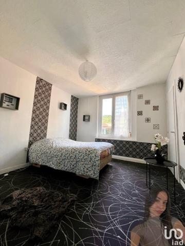 Maison 8 pièces de 140 m² à Saint-Dié-des-Vosges (88100)