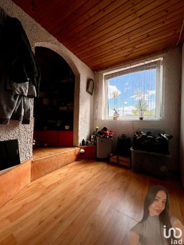 Maison 8 pièces de 140 m² à Saint-Dié-des-Vosges (88100)