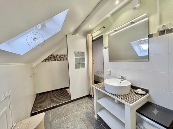 Beau Triplex Centre-ville Saint-Pierre