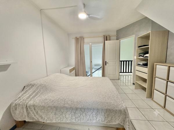 Beau Triplex Centre-ville Saint-Pierre