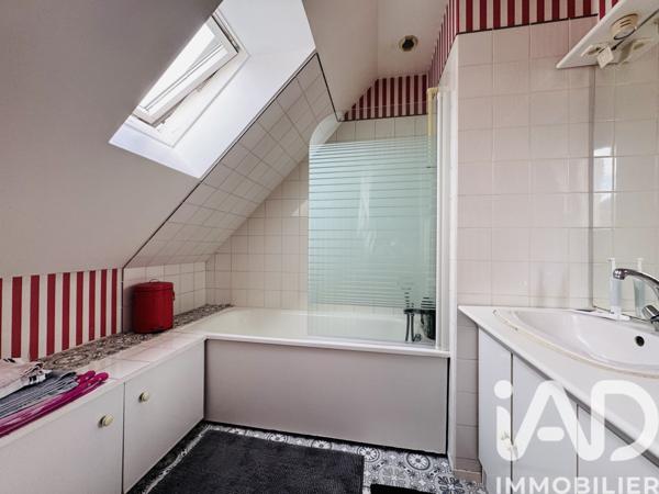 Maison à vendre 7 pièces 120 m² Saint-Fargeau-Ponthierry