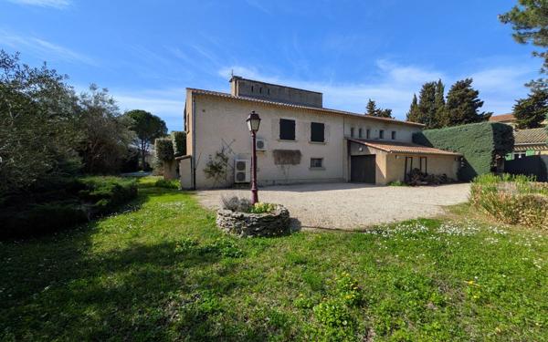 Maison à vendre    7 pièces •  Carpentras