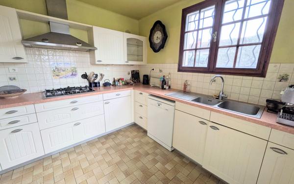 Maison à vendre    7 pièces •  Carpentras