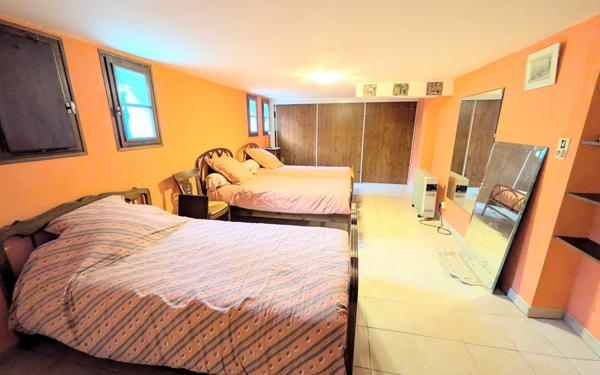 Maison à vendre    7 pièces •  Carpentras