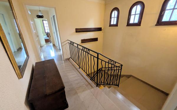 Maison à vendre    7 pièces •  Carpentras