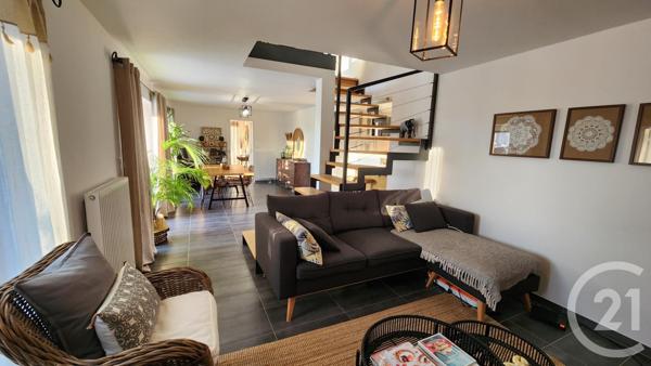 Appartement T3 à vendre  3 pièces - 93 m2 ARCON - 25