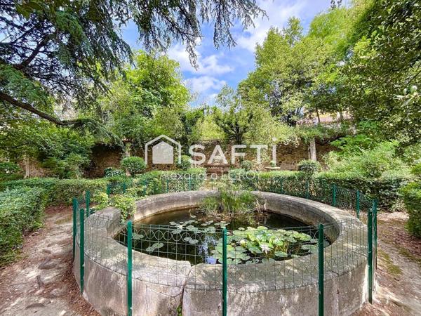 VILLA D’ARCHITECTE de 209 m2 et son Magnifique PARC !!