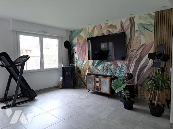 EN EXCLUSIVITE A VENDRE à BAILLEUL dans le NORD (59) : MAISON RENOVEE EN LOTISSEMENT AVEC GARAG...