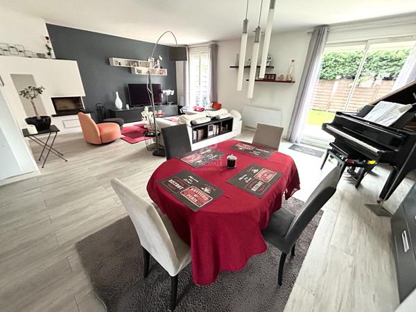 Maison Carrieres Sous Poissy 6 pièce(s) 132.16 m2 485 000 € **  - Référence  9013