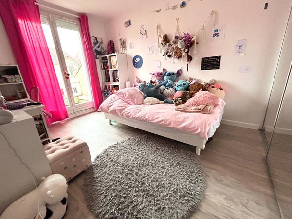 Maison Carrieres Sous Poissy 6 pièce(s) 132.16 m2 485 000 € **  - Référence  9013