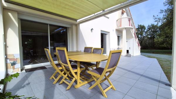 À vendre - Maison familiale de 178 m² avec terrain de 11 930 m² avec étang - Porte de SAUTRON