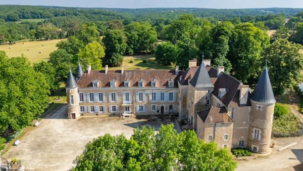 Château Avallon - YONNE - MORVAN